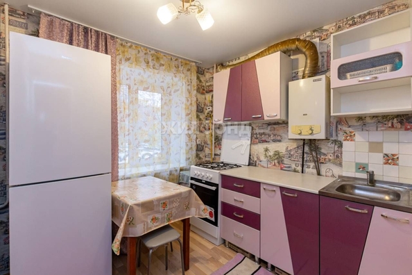 
   Продам 1-комнатную, 32.4 м², Новосибирская ул, 2

. Фото 4.