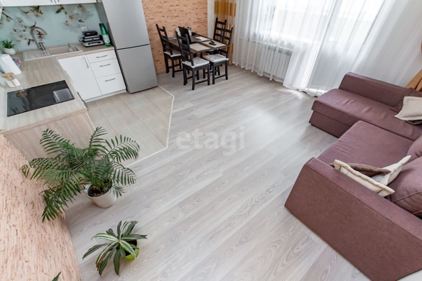 
   Продам 3-комнатную, 70 м², Северный Власихинский проезд, 66

. Фото 4.