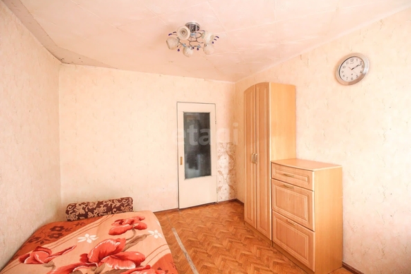 
   Продам 2-комнатную, 49.2 м², Чеглецова ул, 54

. Фото 3.