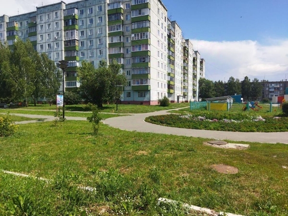 
  Продается офис, 69 м², 8 микрорайон ул, д. 3
. Фото 2.