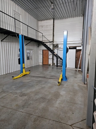 
  Продается универсальное помещение, 500 м², Чеглецова ул, д. 45
. Фото 4.