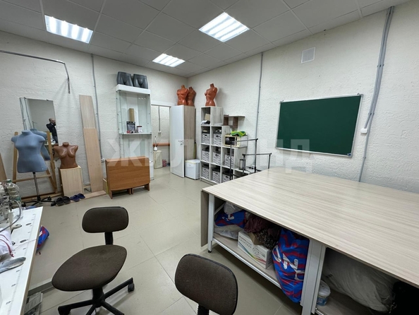 
  Продается универсальное помещение, 55 м², Змеиногорский тракт, д. 104п/7
. Фото 8.