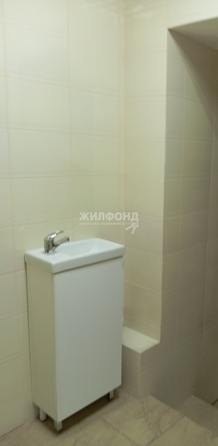 
  Продается универсальное помещение, 424 м², Ленина пр-кт, д. 140
. Фото 9.
