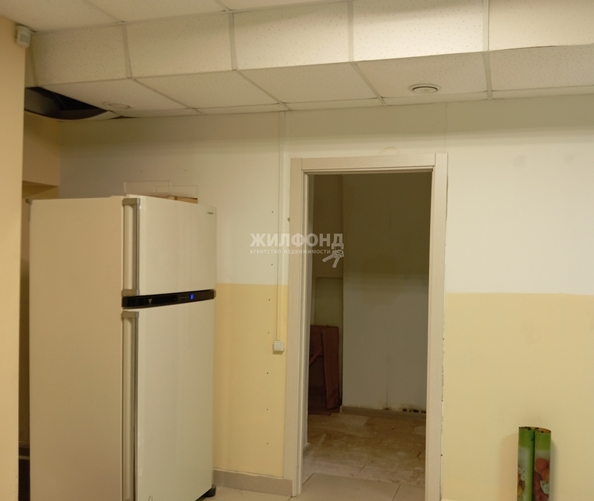 
  Продается универсальное помещение, 424 м², Ленина пр-кт, д. 140
. Фото 17.