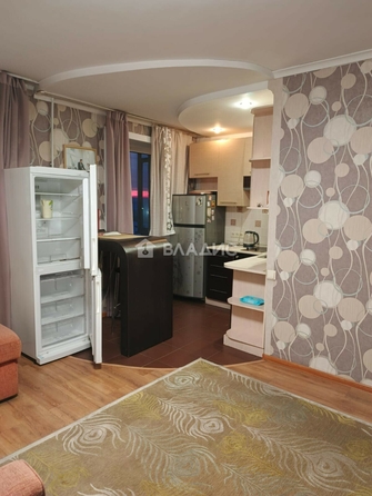
  Продается 2-комн. квартира, 42 м², Петра Мерлина ул, д. 14
. Фото 2.