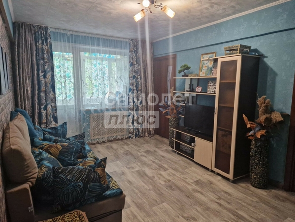 
  Продается 3-комн. квартира, 49.5 м², Алтайская ул, д. 84
. Фото 4.