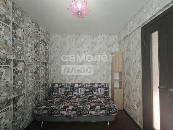 
  Продается 3-комн. квартира, 45 м², Победы б-р, д. 10
. Фото 2.