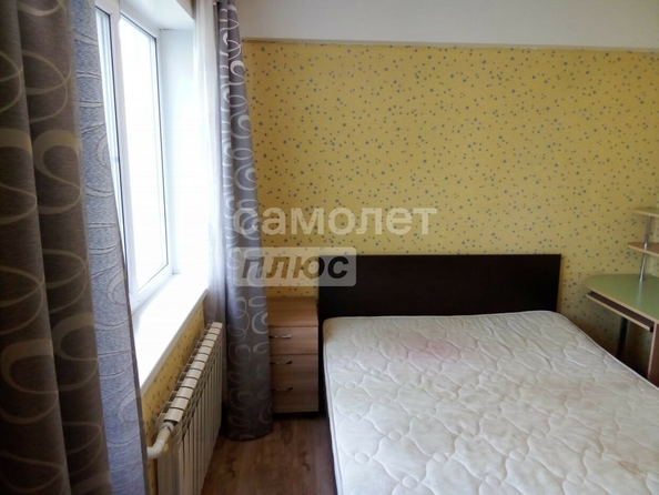 
  Продается 4-комн. квартира, 57.6 м², Осипенко ул, д. 140
. Фото 3.