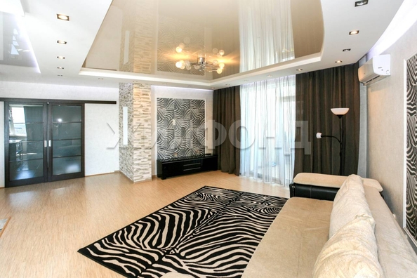 
  Продается 3-комн. квартира, 111.3 м², Приречная ул
. Фото 8.