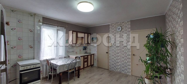 
  Продается дом, 91 м², Барнаул
. Фото 2.