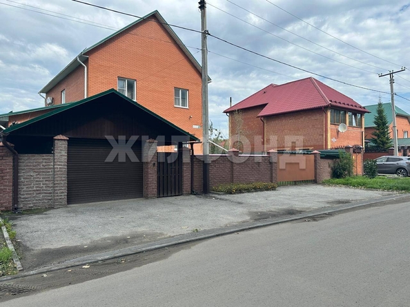 
  Продается дом, 207.8 м², Барнаул
. Фото 2.