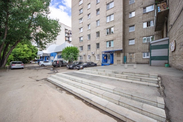 
  Продается 1-комн. квартира, 33 м², Малахова ул, д. 173
. Фото 15.
