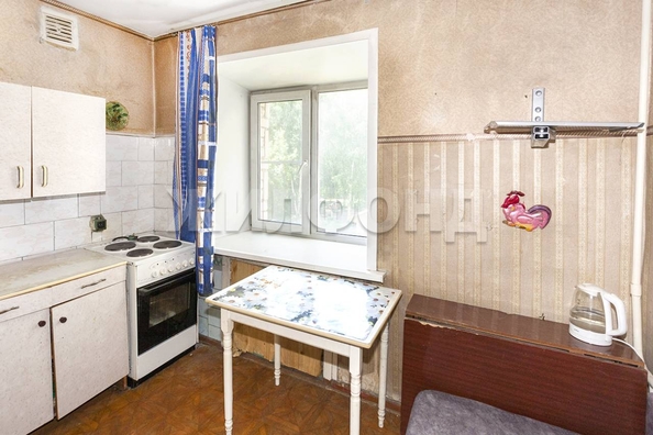 
  Продается 1-комн. квартира, 37 м², Малахова ул, д. 120
. Фото 1.