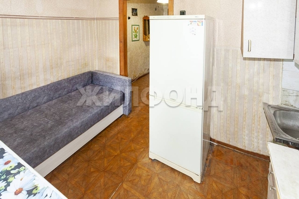 
  Продается 1-комн. квартира, 37 м², Малахова ул, д. 120
. Фото 3.