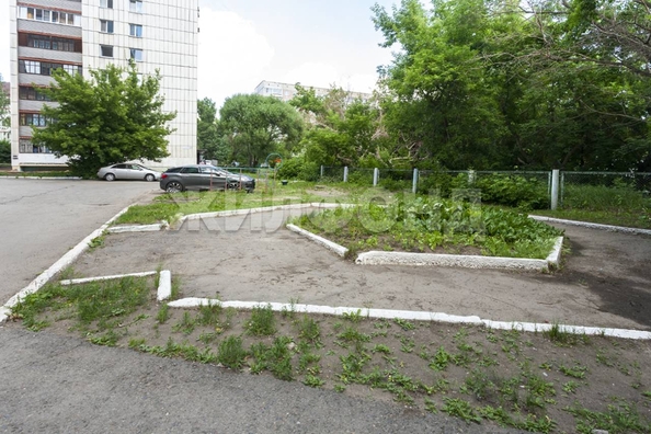 
  Продается 1-комн. квартира, 37 м², Малахова ул, д. 120
. Фото 19.