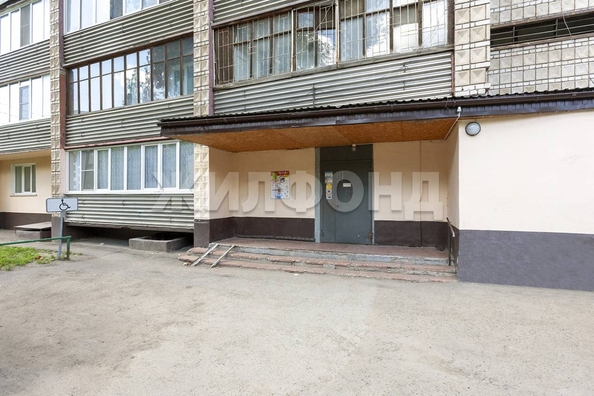 
  Продается 1-комн. квартира, 37 м², Малахова ул, д. 120
. Фото 22.