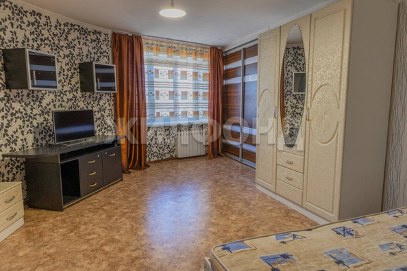 
  Продается 3-комн. квартира, 57.2 м², Малахова ул, д. 87б
. Фото 9.