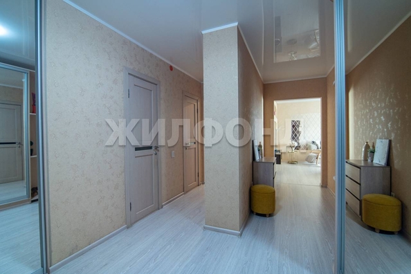 
  Продается 2-комн. квартира, 69.7 м², Малахова ул, д. 158
. Фото 8.