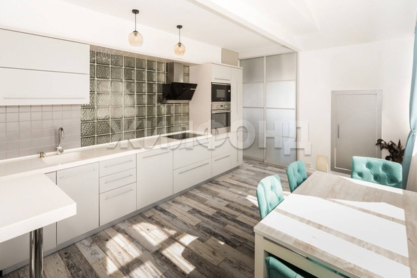 
  Продается 4-комн. квартира, 127.4 м², Папанинцев ул, д. 134
. Фото 6.