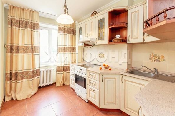 
  Продается 2-комн. квартира, 43.2 м², 40 лет Октября ул
. Фото 1.