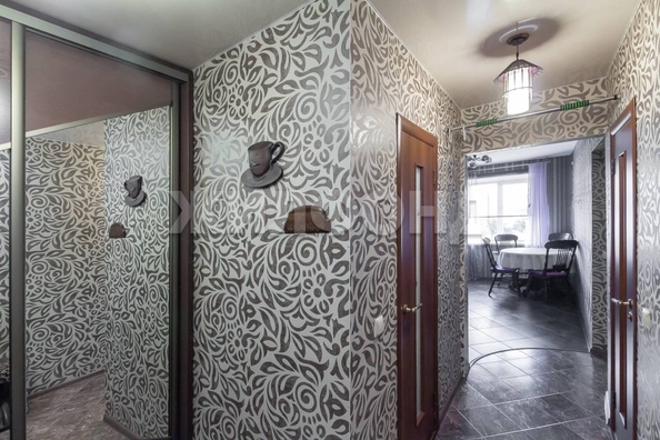 
  Продается 2-комн. квартира, 59 м², Лазурная ул
. Фото 4.