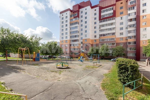 
  Продается 2-комн. квартира, 59 м², Лазурная ул
. Фото 31.