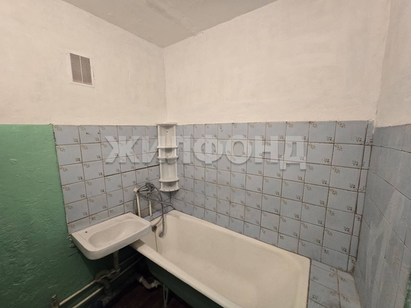 
  Продается 2-комн. квартира, 47.5 м², Строителей ул, д. 4
. Фото 7.