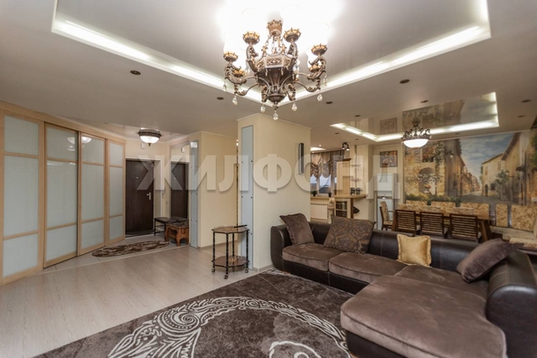 
  Продается 4-комн. квартира, 151 м², Профинтерна ул, д. 38а
. Фото 22.