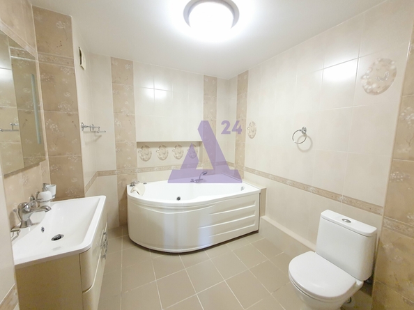 
  Продается 3-комн. квартира, 88 м², Попова ул, д. 98
. Фото 12.