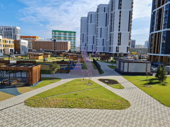 
  Продается 3-комн. квартира, 93.2 м², ЖК Лапландия, дом 2
. Фото 2.