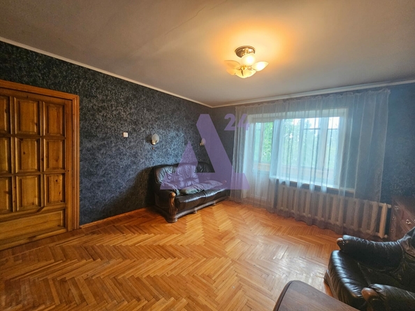 
  Продается 3-комн. квартира, 70 м², Строителей пр-кт, д. 34
. Фото 2.
