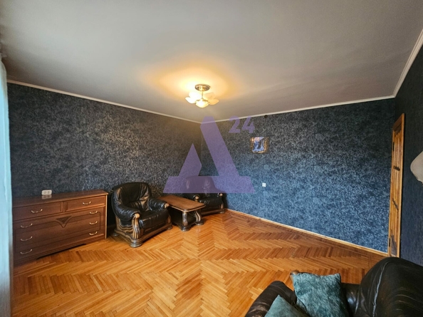 
  Продается 3-комн. квартира, 70 м², Строителей пр-кт, д. 34
. Фото 8.