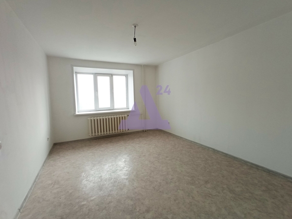 
  Продается 1-комн. квартира, 35 м², ЖК Радужный, Анатолия дом 100
. Фото 4.