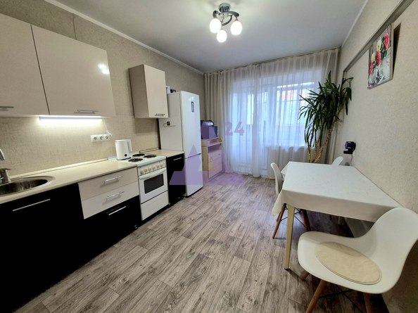 
  Продается 1-комн. квартира, 38.7 м², Антона Петрова ул, д. 235Б
. Фото 2.
