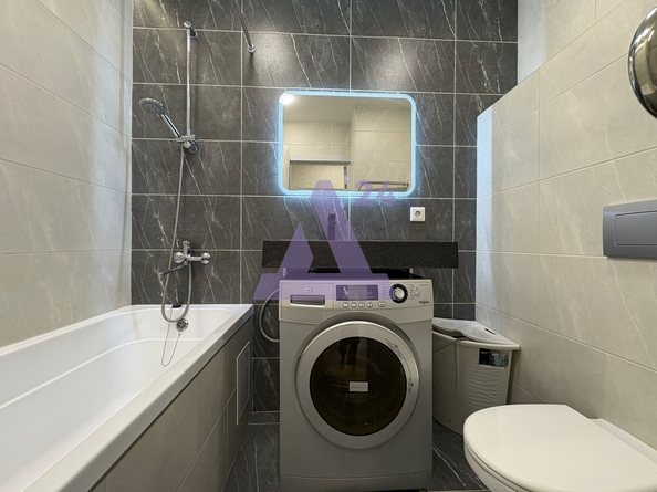 
  Продается 2-комн. квартира, 37 м², Солнечная Поляна ул, д. 94
. Фото 10.