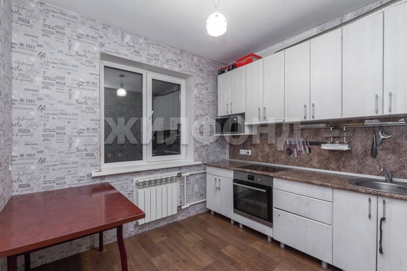 
  Продается 3-комн. квартира, 61 м², Веры Кащеевой ул
. Фото 2.