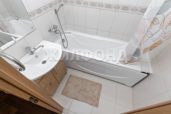 
  Продается 3-комн. квартира, 61 м², Веры Кащеевой ул
. Фото 7.