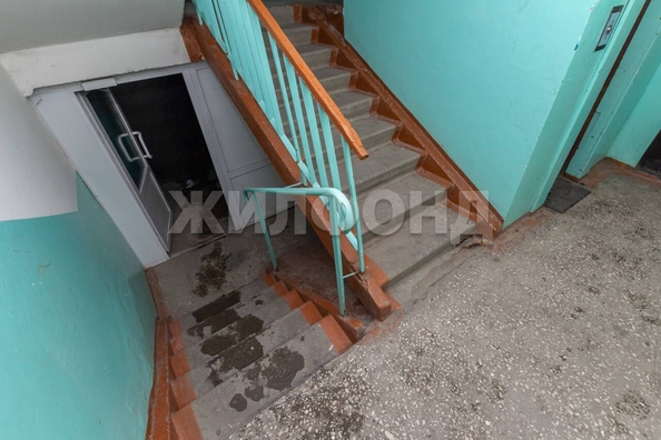 
  Продается 3-комн. квартира, 61 м², Веры Кащеевой ул
. Фото 9.
