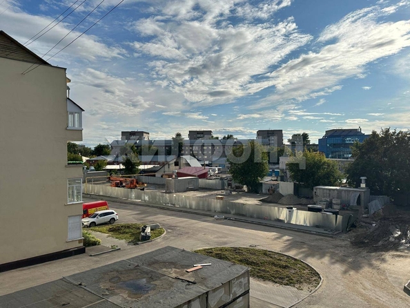 
  Продается 3-комн. квартира, 55 м², Пионеров ул
. Фото 4.