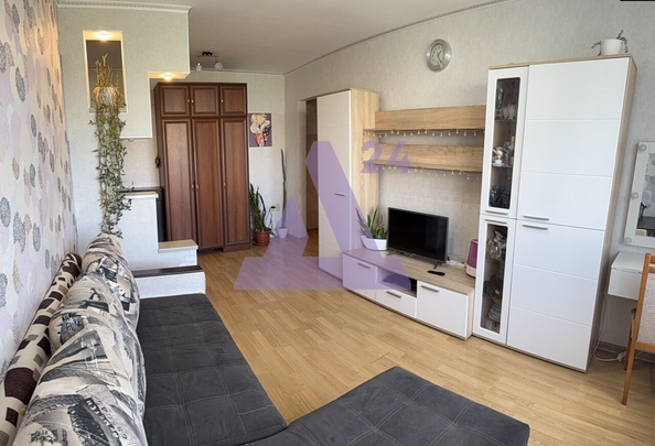 
  Продается 3-комн. квартира, 60 м², Шукшина ул, д. 15
. Фото 2.
