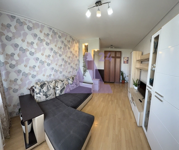 
  Продается 3-комн. квартира, 60 м², Шукшина ул, д. 15
. Фото 4.