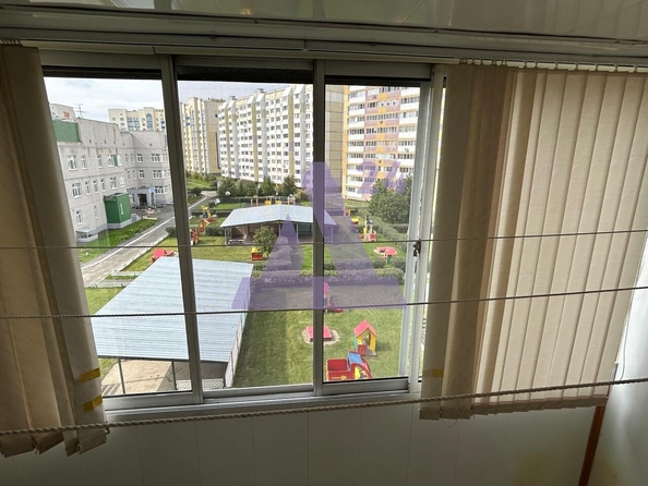 
  Продается 2-комн. квартира, 48.9 м², Малахова ул, д. 140
. Фото 13.