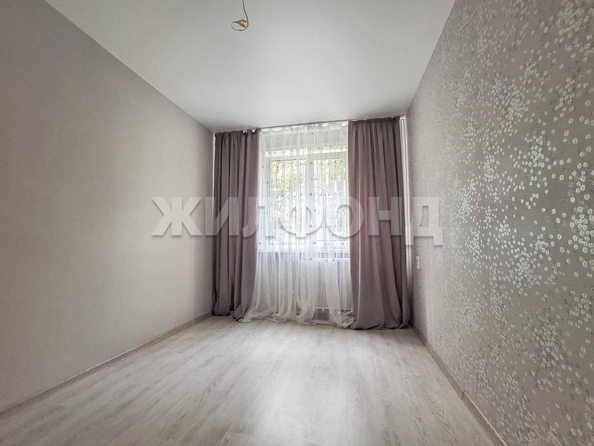 
  Продается 3-комн. квартира, 53 м², Антона Петрова ул
. Фото 1.