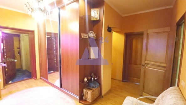 
  Продается 3-комн. квартира, 92 м², 8 (Северный мкр) кв-л, д. 17
. Фото 11.
