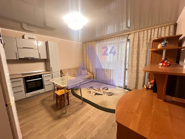 
  Продается 1-комн. квартира, 43 м², Лазурная ул, д. 58
. Фото 2.