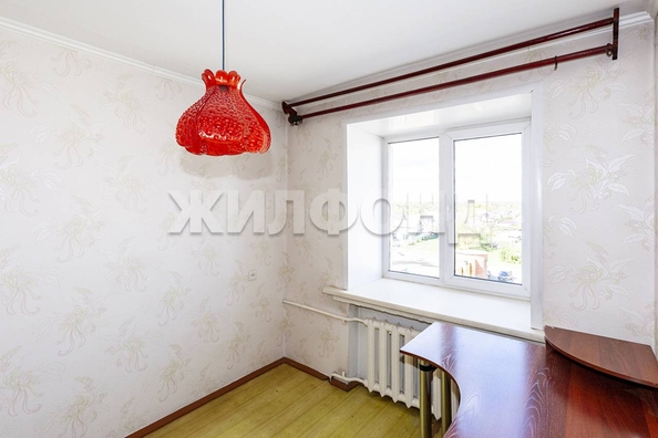 
  Продается 4-комн. квартира, 74 м², Космонавтов ул
. Фото 6.