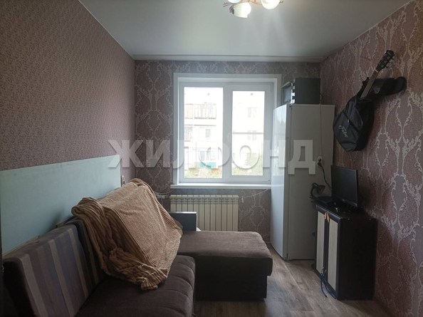 
  Продается 3-комн. квартира, 62.8 м², Майская ул
. Фото 7.