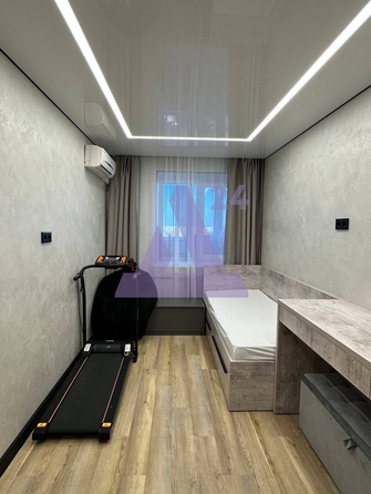 
  Продается 4-комн. квартира, 89.5 м², Малахова ул, д. 118
. Фото 4.