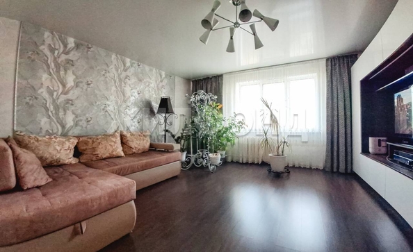 
  Продается 2-комн. квартира, 69 м², Новороссийская ул
. Фото 3.
