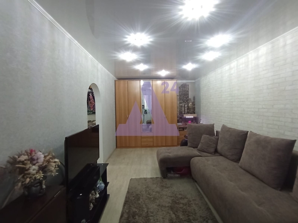 
  Продается 3-комн. квартира, 56.8 м², 7 (Северный мкр) кв-л, д. 15
. Фото 2.